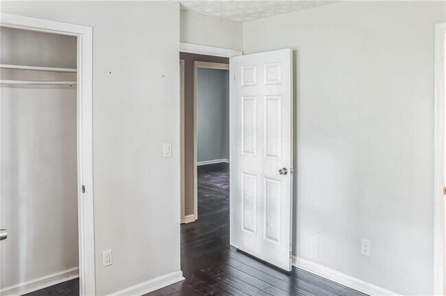 Building Photo - 2988 Heritage Valley Ct