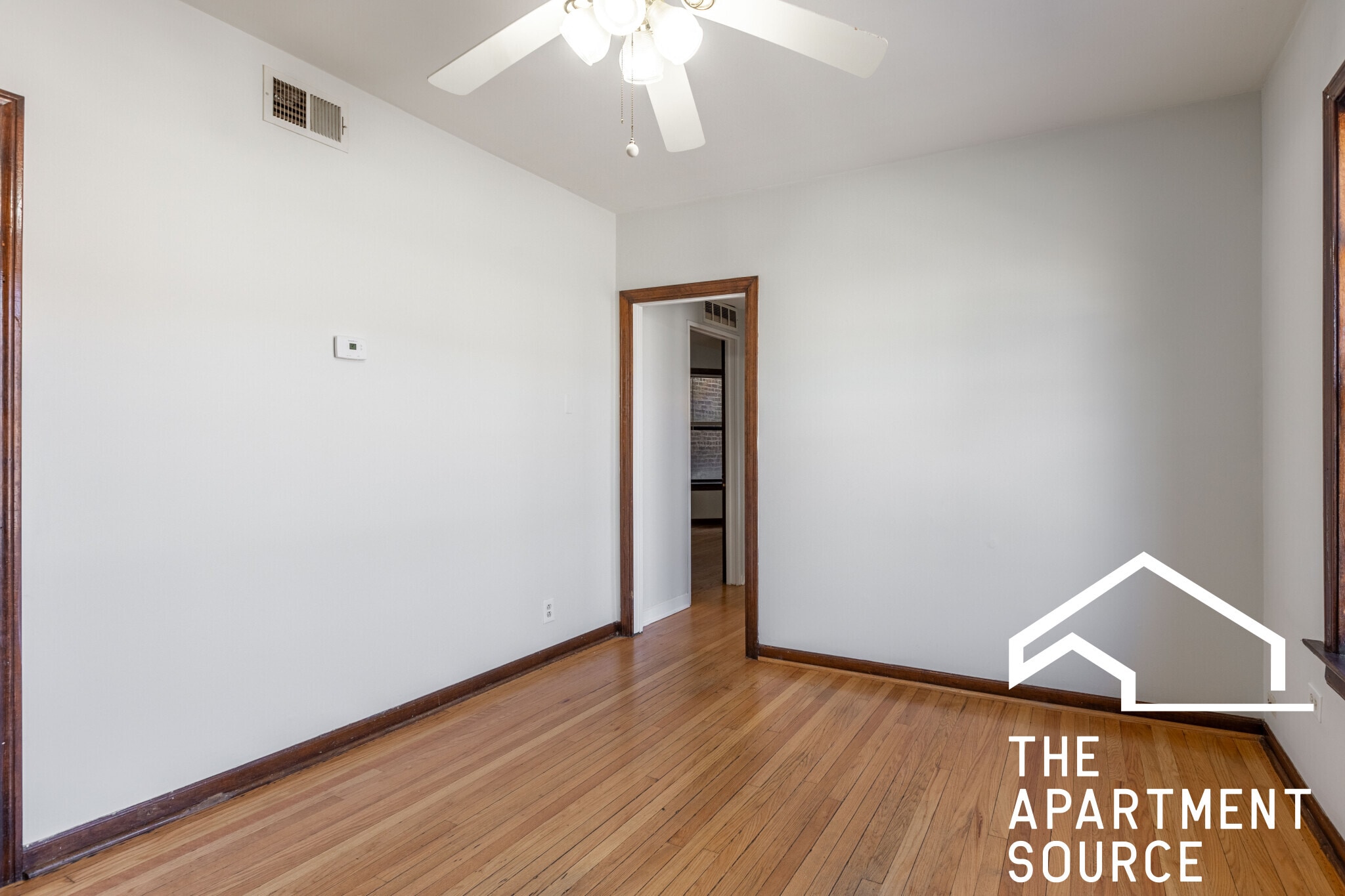 Building Photo - 4810 W Armitage Ave