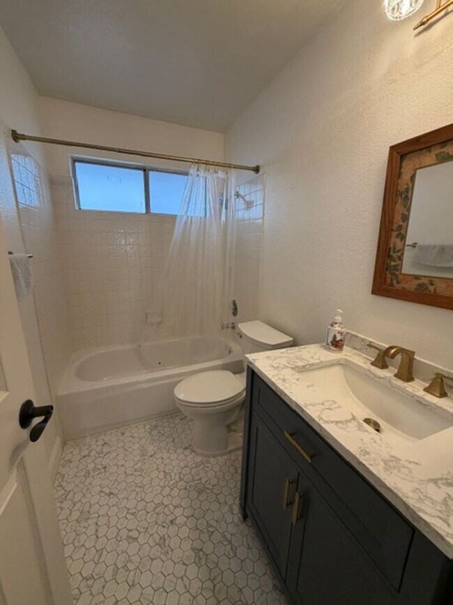 Building Photo - 5211 Moonlight Way