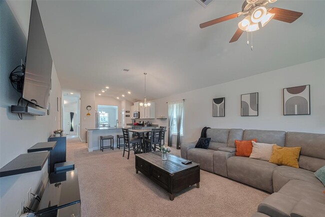 Building Photo - 5323 Vermilion Ct