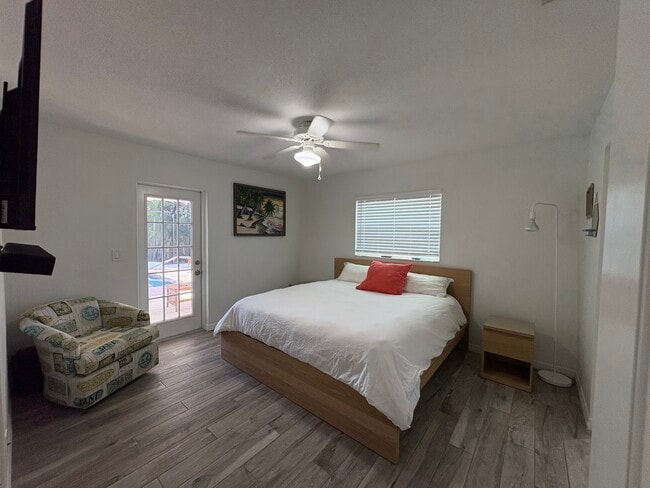 Building Photo - 6195 Pecan Rd