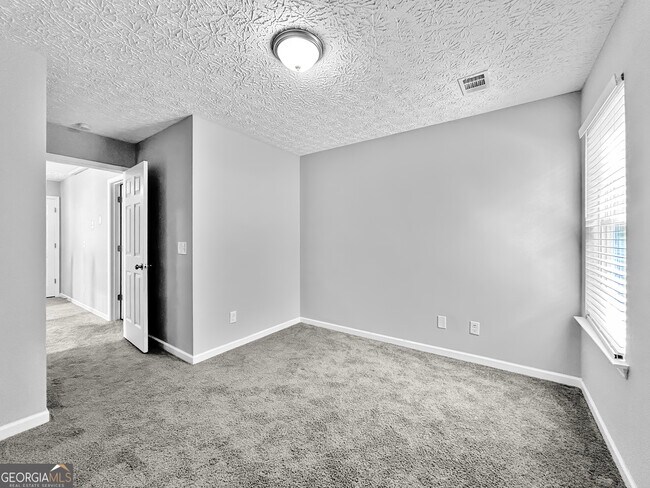 Building Photo - 206 Ilex Dr