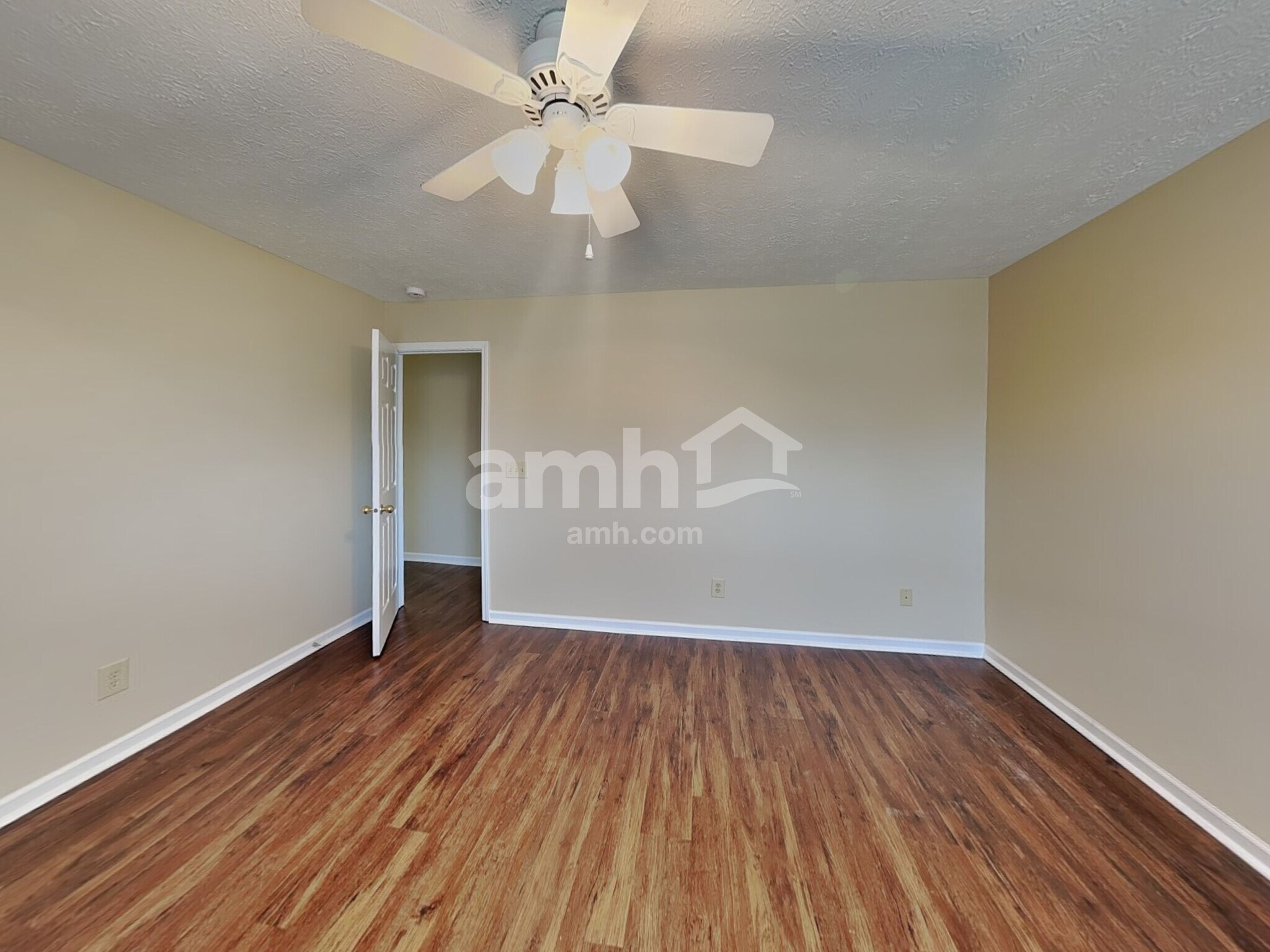 Building Photo - 529 Austrian Way