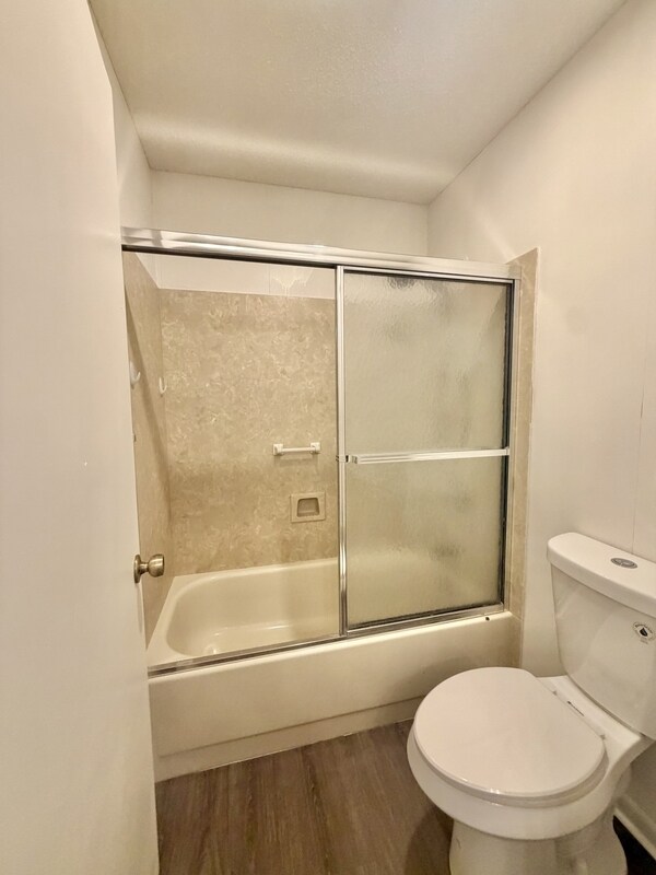 Building Photo - 3932 Balsam Dr