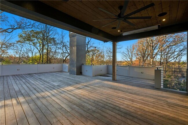 Building Photo - 1033 Reeder Cir NE