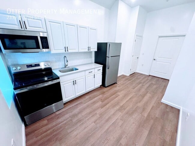 Building Photo - 2339 N 17th St