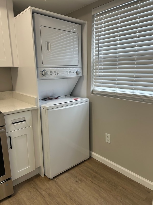 Building Photo - 2530 E North St