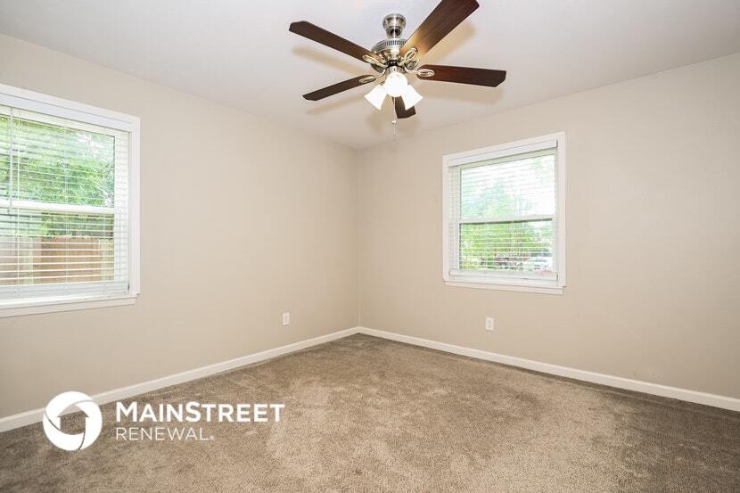 Building Photo - 907 Edgefield Cir