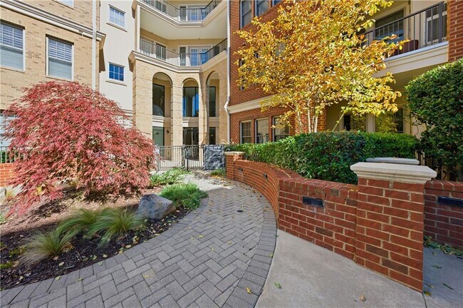 Building Photo - 3621 Vinings Slope SE