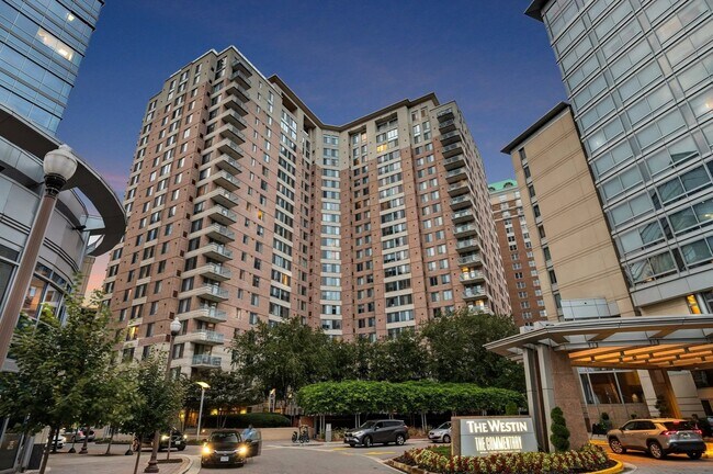 Building Photo - 851 N Glebe Rd