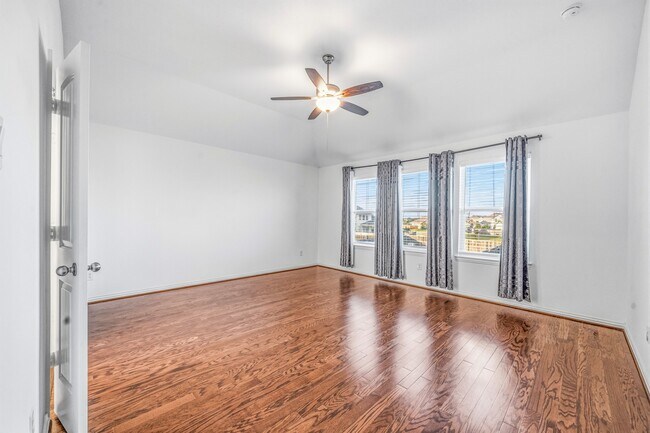 Building Photo - 3519 Sunburst Ct