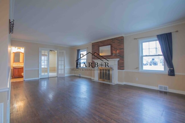 Building Photo - Single Family Home in NW Rochester!