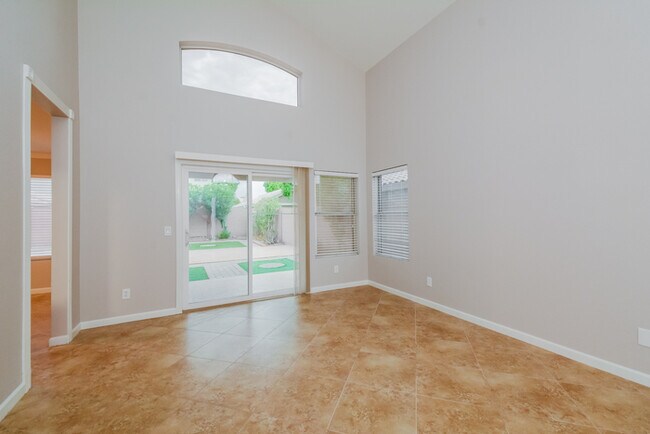Building Photo - 4955 W Oraibi Dr