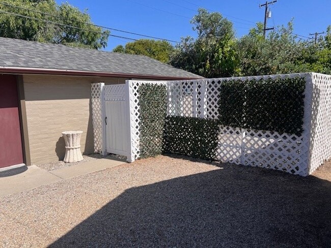 Building Photo - Updated Charming Cottage in Downtown Solvang