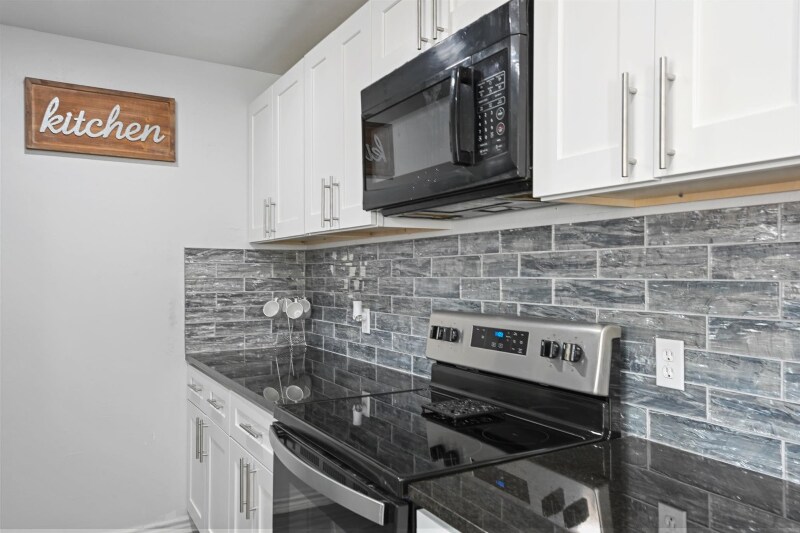 Building Photo - 1819 E Grauwyler Rd