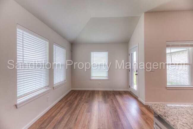 Building Photo - For Lease | East Tulsa - BA Schools | $189...