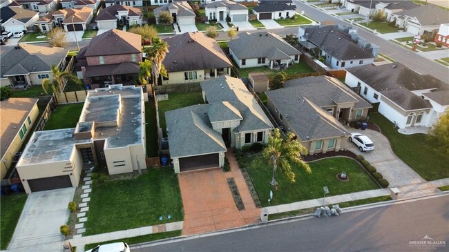 Building Photo - 2113 Rice Ave