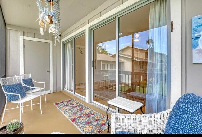 Building Photo - 18390 SE Wood Haven Ln