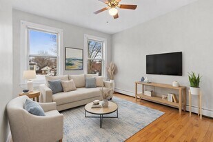 Building Photo - 336 Madison Ave