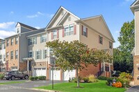 Building Photo - 308 Princeton Court