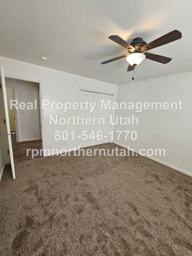Building Photo - 3 Bedroom Home Coming Available in Ogden
