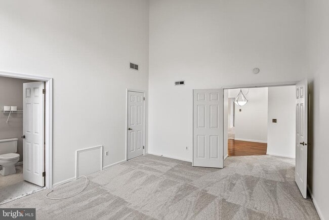 Building Photo - 1126 Chanticleer