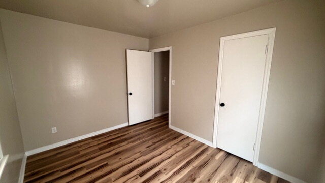 Building Photo - Spacious 3-bedroom, one-bathroom home.