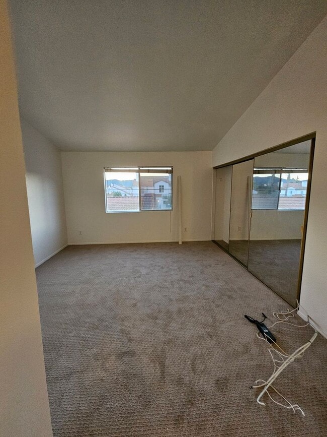 Building Photo - Gated Community~$2,595~ 2 Bed/2.5 Bath End Unit Townhome.