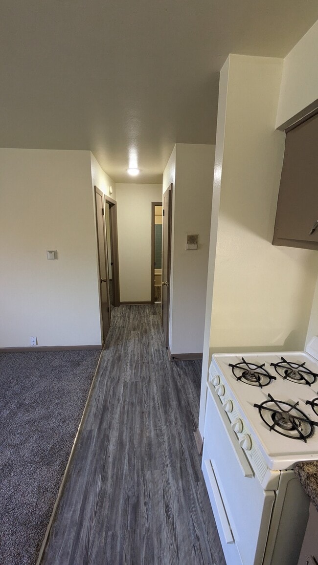 Building Photo - 750 N 34th St