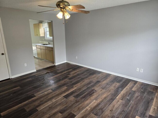 Building Photo - 7711 NW 79th Pl