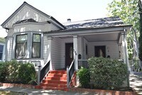 Building Photo - 396 N 2nd St