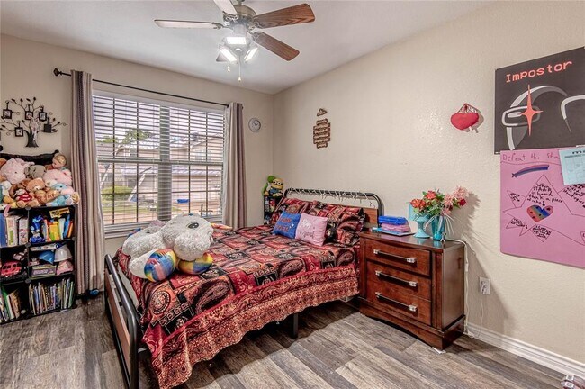 Building Photo - 110 Sendero Dr