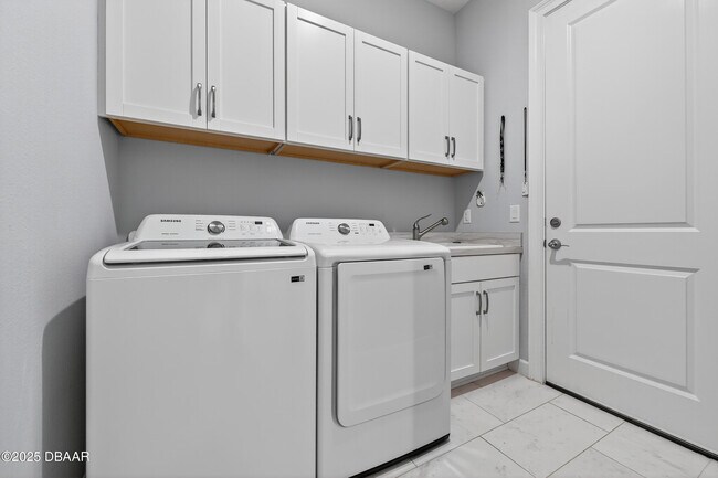 Building Photo - 53 Marden Dr