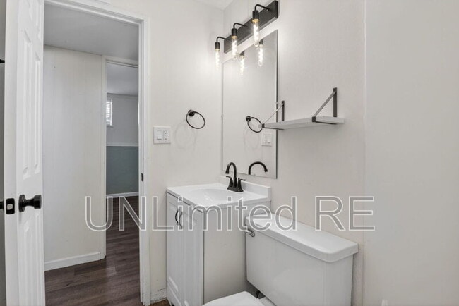 Building Photo - 3550 N Jamison Blvd