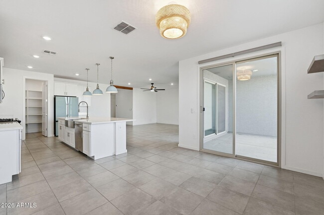 Building Photo - 4972 W Karl St