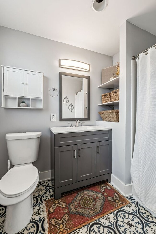Building Photo - Charming Home For Rent - Less than $2000 p...
