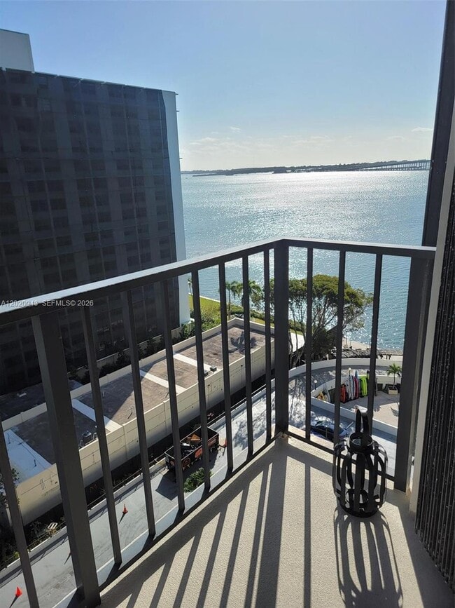 Building Photo - 1865 Brickell Ave