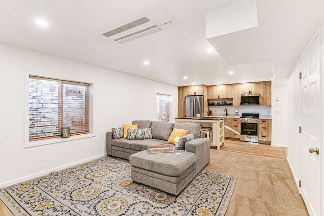 Primary Photo - 3234 Taft Ct