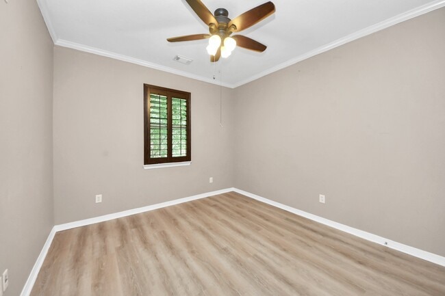 Building Photo - 1805 Jasmine Hollow Ln