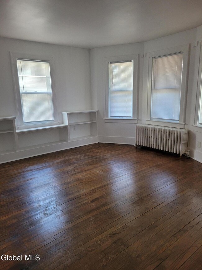 Building Photo - 261 N Ballston Ave