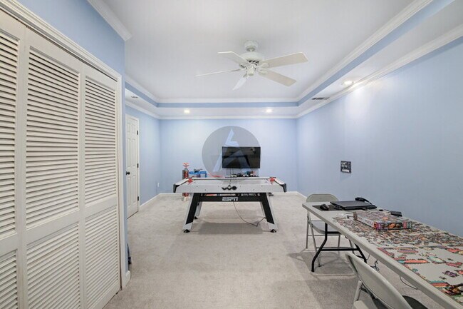 Building Photo - 3786 Upland Dr