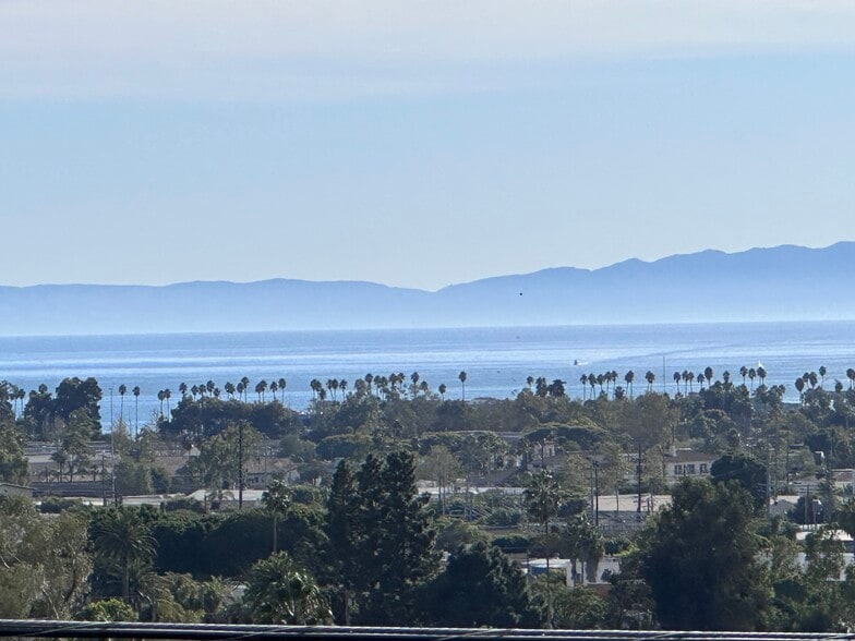 Building Photo - 1252 De la Guerra Rd