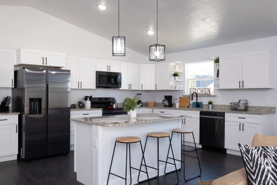 Building Photo - 16668 NW 191st Way