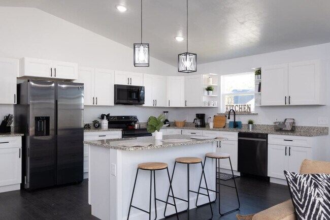 Building Photo - 16668 NW 191st Way