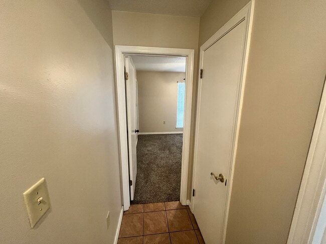 Building Photo - 41 3rd Ave