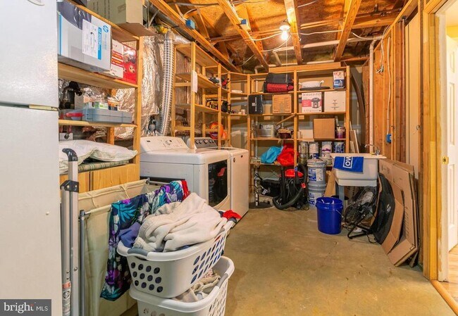 Building Photo - 13662 Barren Springs Ct