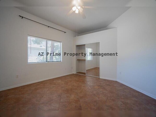 Building Photo - 4533 N 22nd St