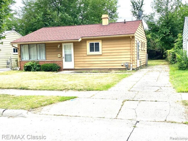 Building Photo - 22011 Blackstone St