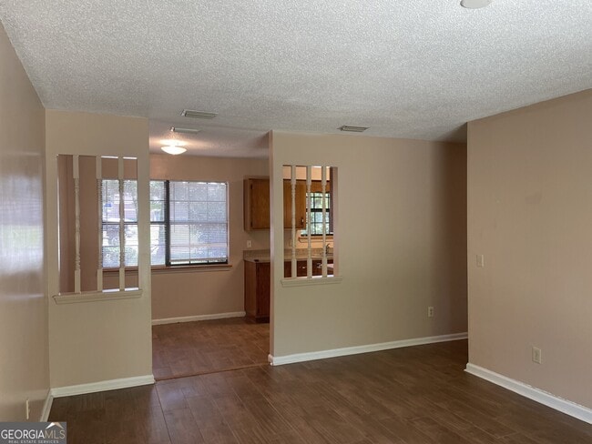 Building Photo - 500 S Orange Edwards Blvd