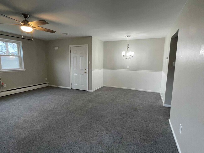 Building Photo - 501 Philmar Ct